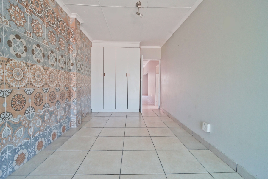8 Bedroom Property for Sale in Gonubie Eastern Cape